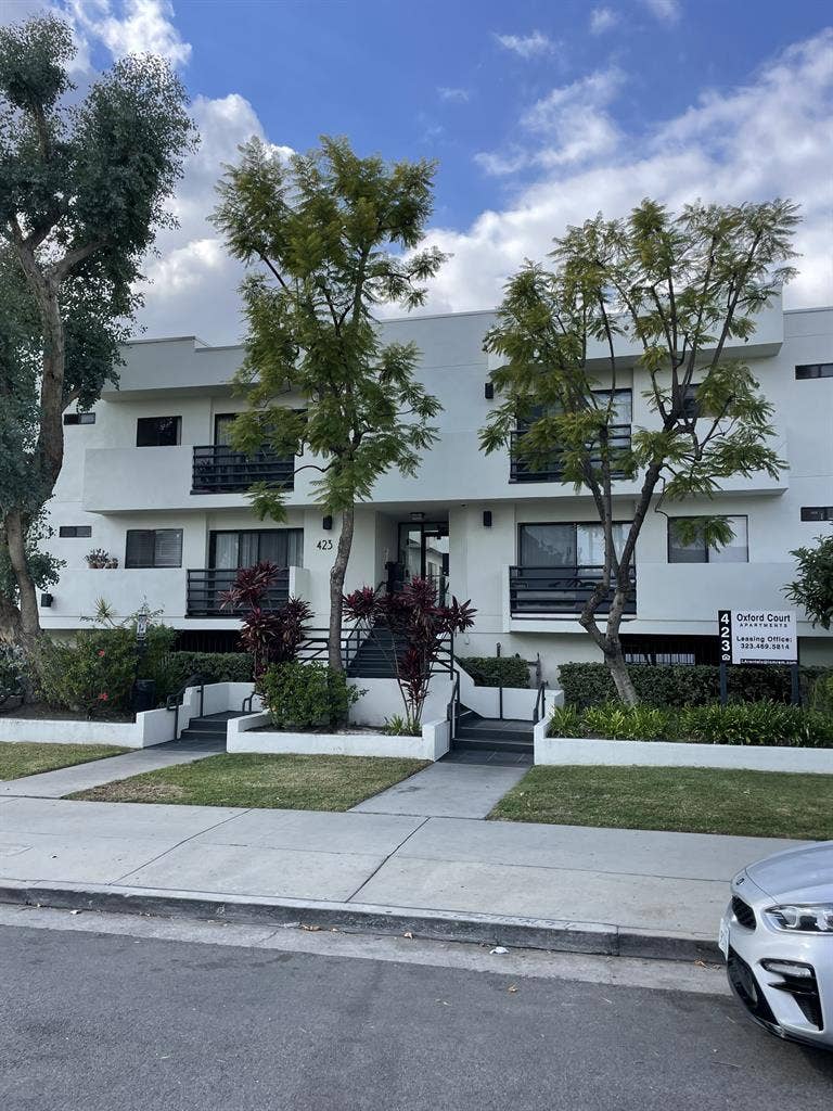 Large Master Bedroom in Town