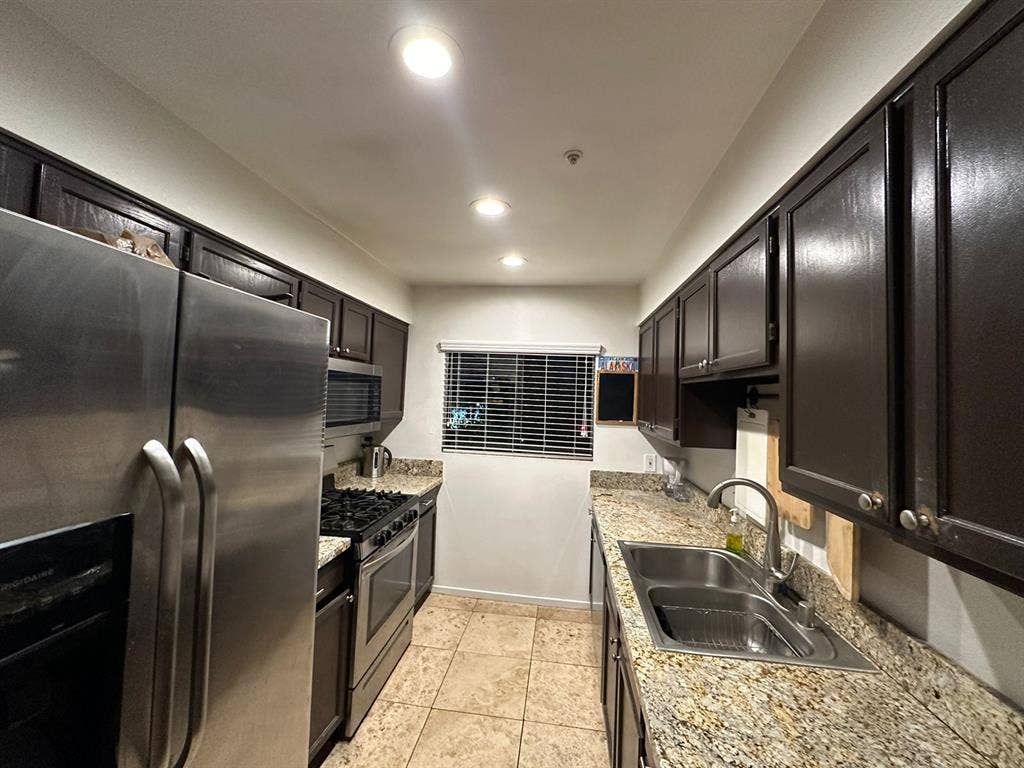 Large Master Bedroom in Town