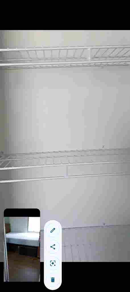 Private room in Midtown Available