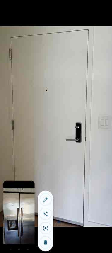 Private room in Midtown Available