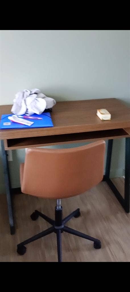 Private room in Midtown Available