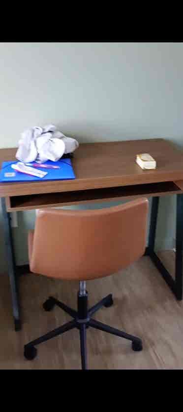 Private room in Midtown Available