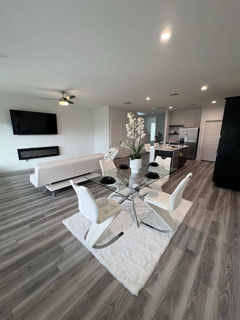 Excellent Room Rental