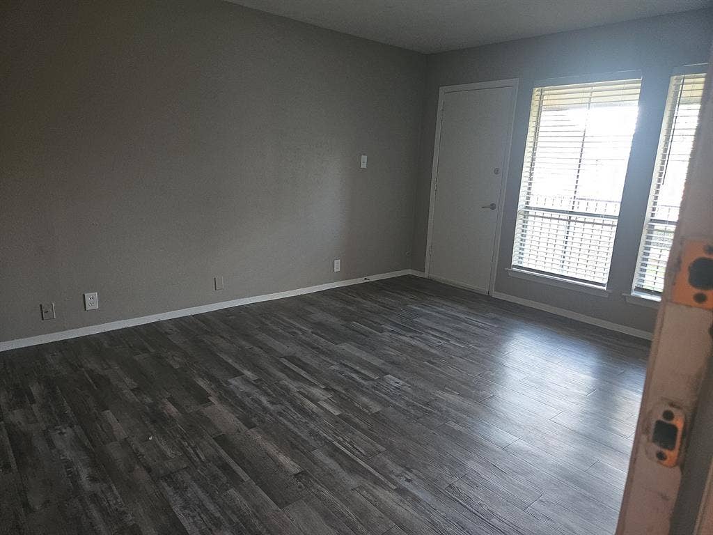 Nice room w bathroom