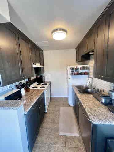 Unfurnished Master Bedroom & Bath