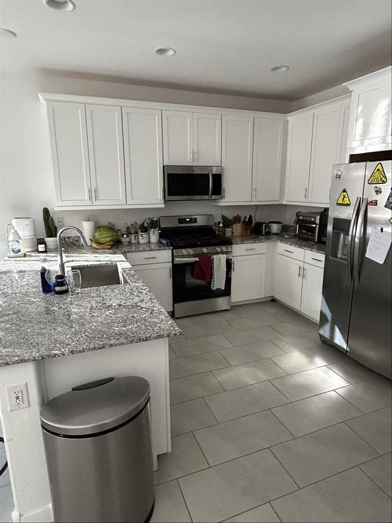 Private Room Available in North Phx