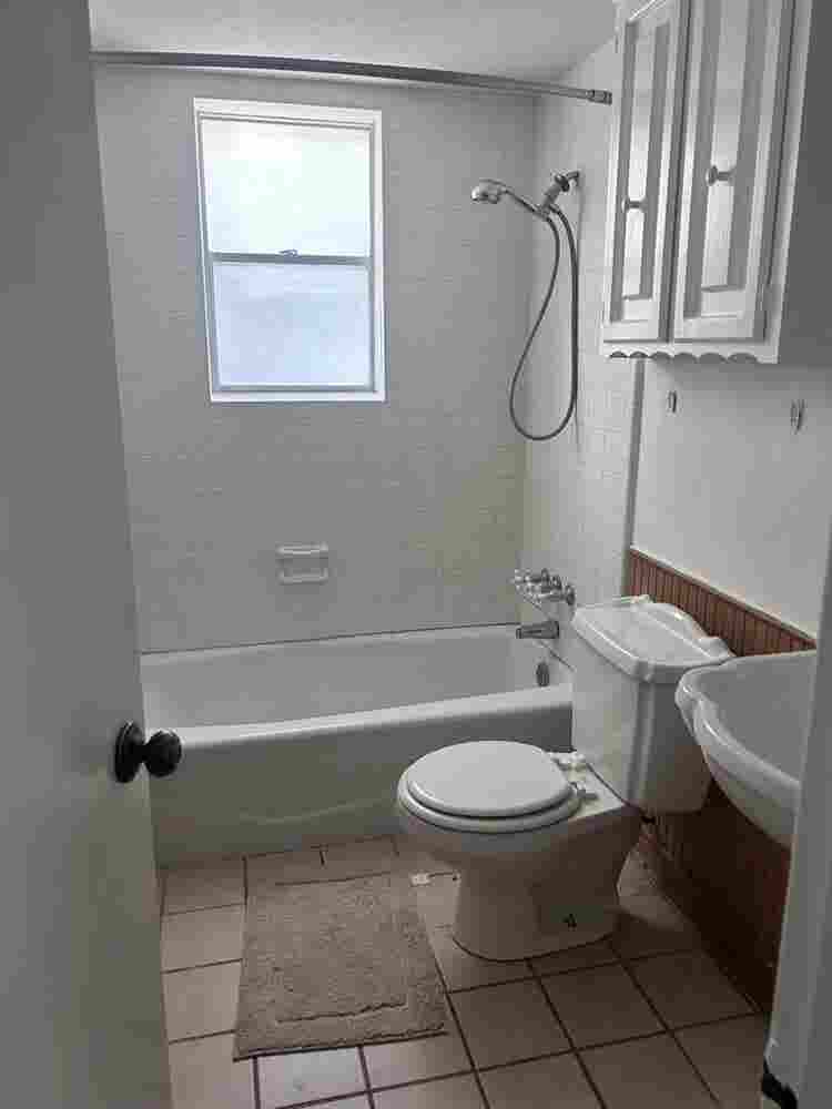 2 Rooms Open in Cozy Home (Pool)