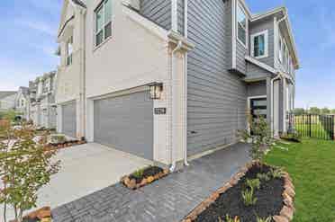 RENT New 3-bed house Bridgeland