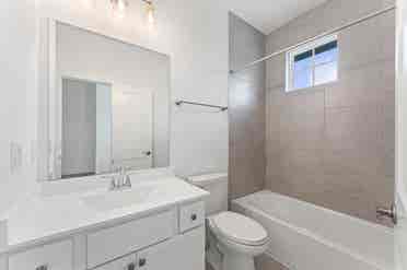 RENT New 3-bed house Bridgeland