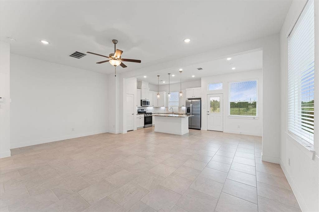 RENT New 3-bed house Bridgeland