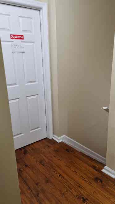 Looking for female roommate