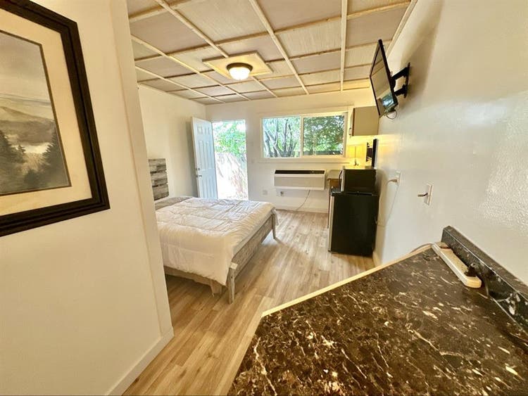 Furnished studio for rent!