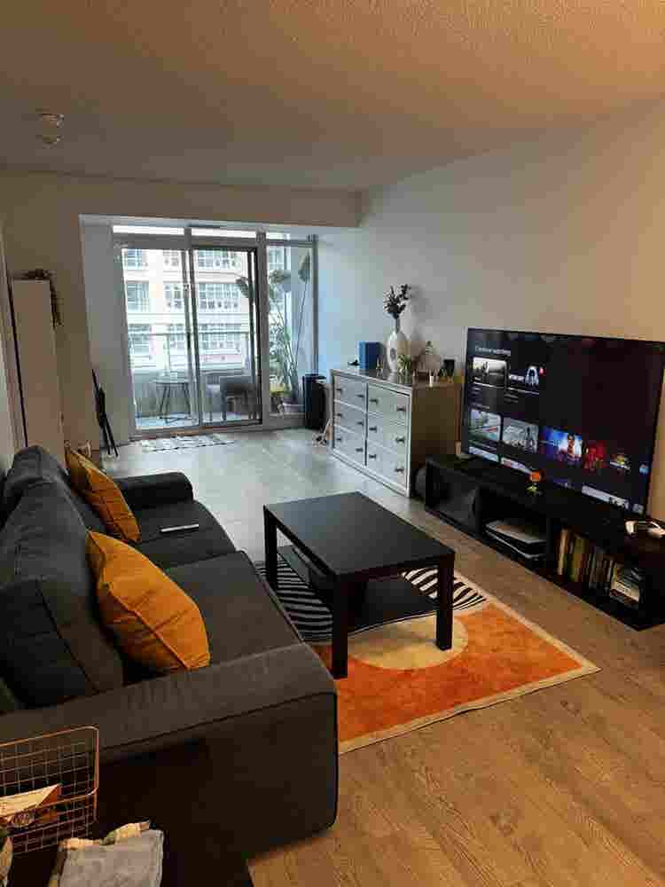 Private room and washroom