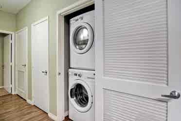 Semi Private Room For Rent BA