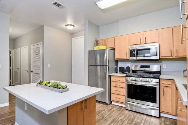 Semi Private Room For Rent BA
