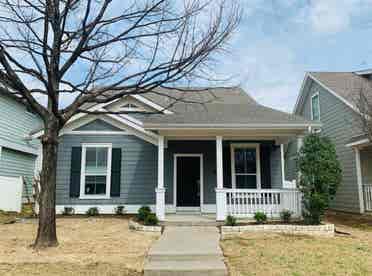 ISO roommate for spacious housee
