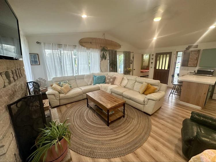 bath fully furnished home
