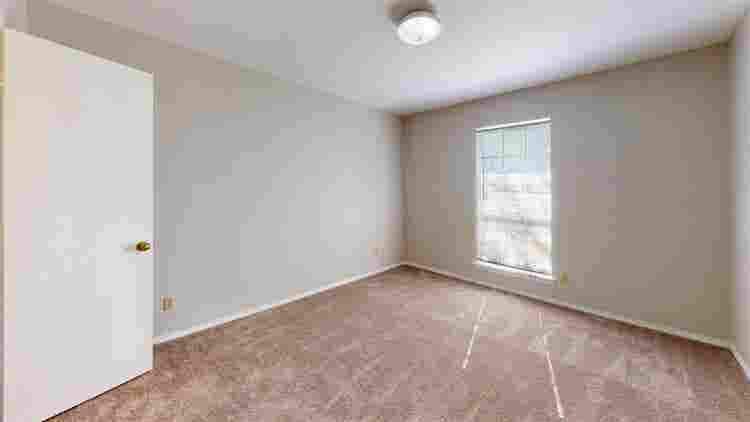 1 BR in Grand Prairie
