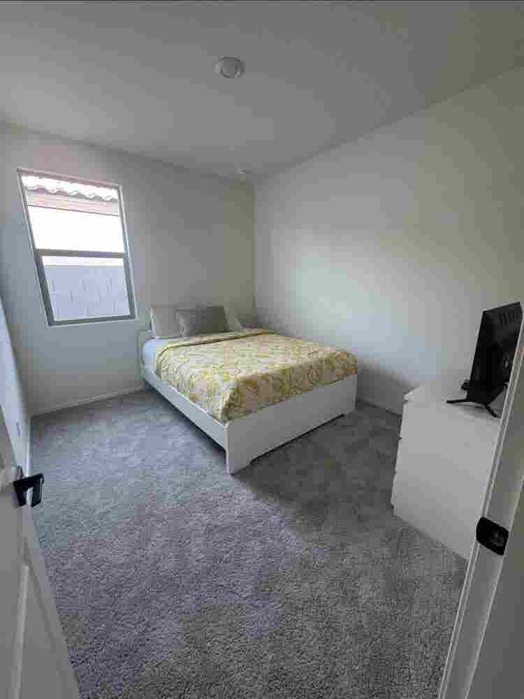 Modern Room for Rent