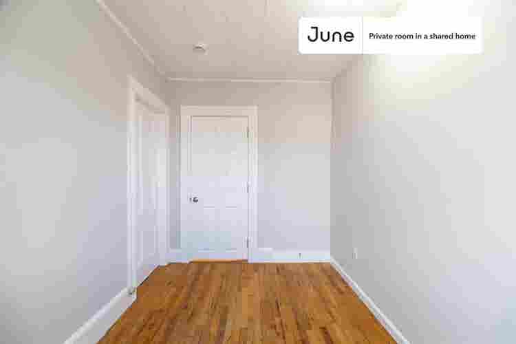 4 BR in Boston