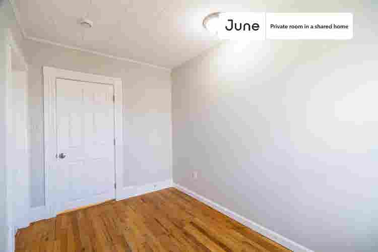 4 BR in Boston
