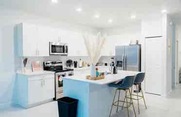 Spacious King Room in Peaceful
