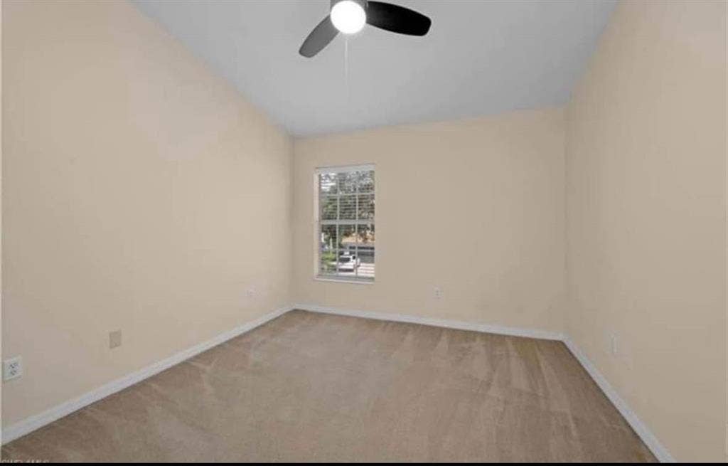 Town house in North Naples