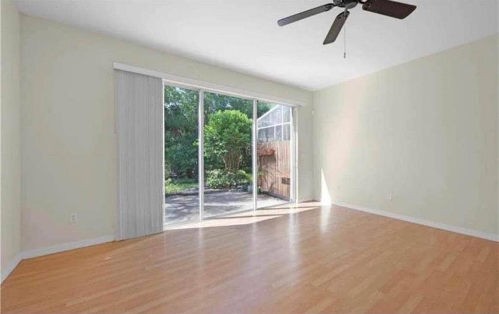 Town house in North Naples