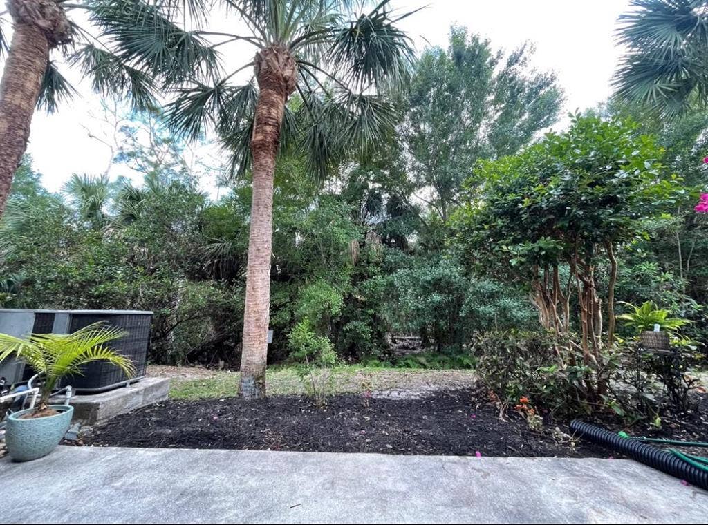 Town house in North Naples