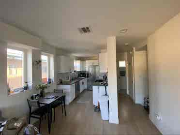 3 bedroom townhouse by Melrose Hill