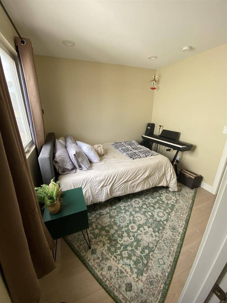 3 bedroom townhouse by Melrose Hill