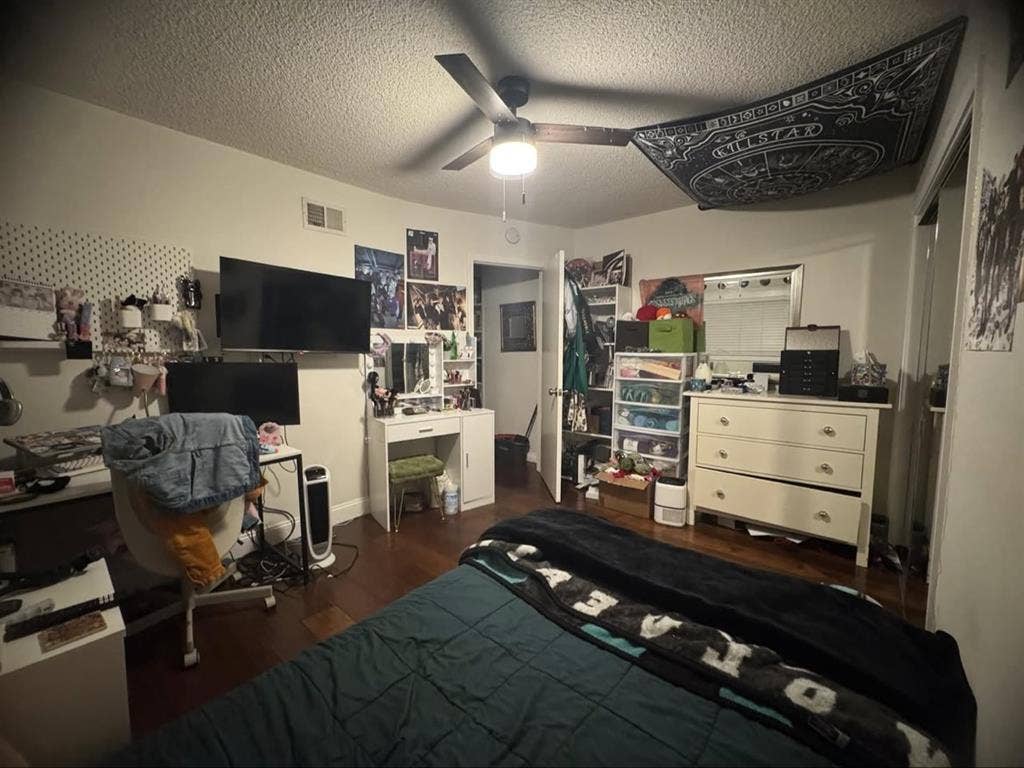 1 bed + shared bath available!
