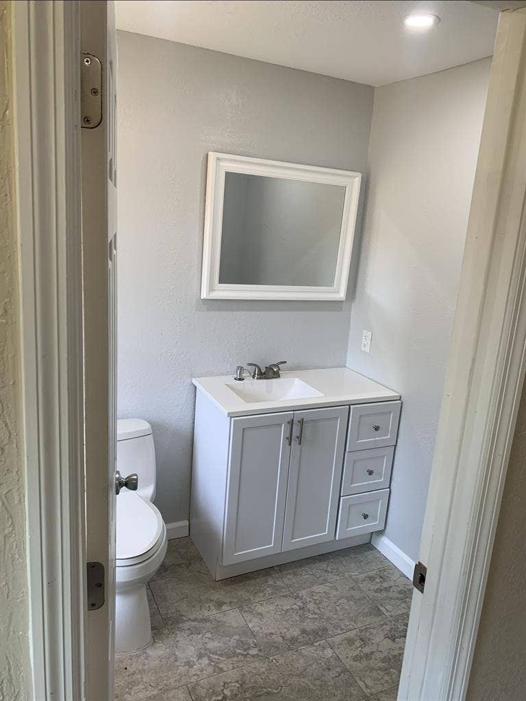 2 ROOMS FOR RENT MASTER W/BATH 🔥