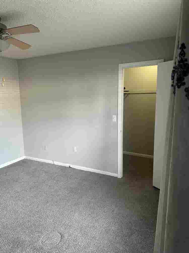 Unfurnished room with own bathroom