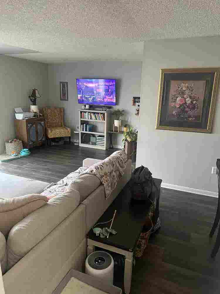 Unfurnished room with own bathroom