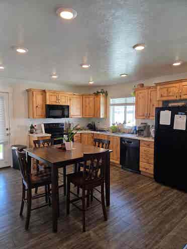 3 bedroom house looking for 1