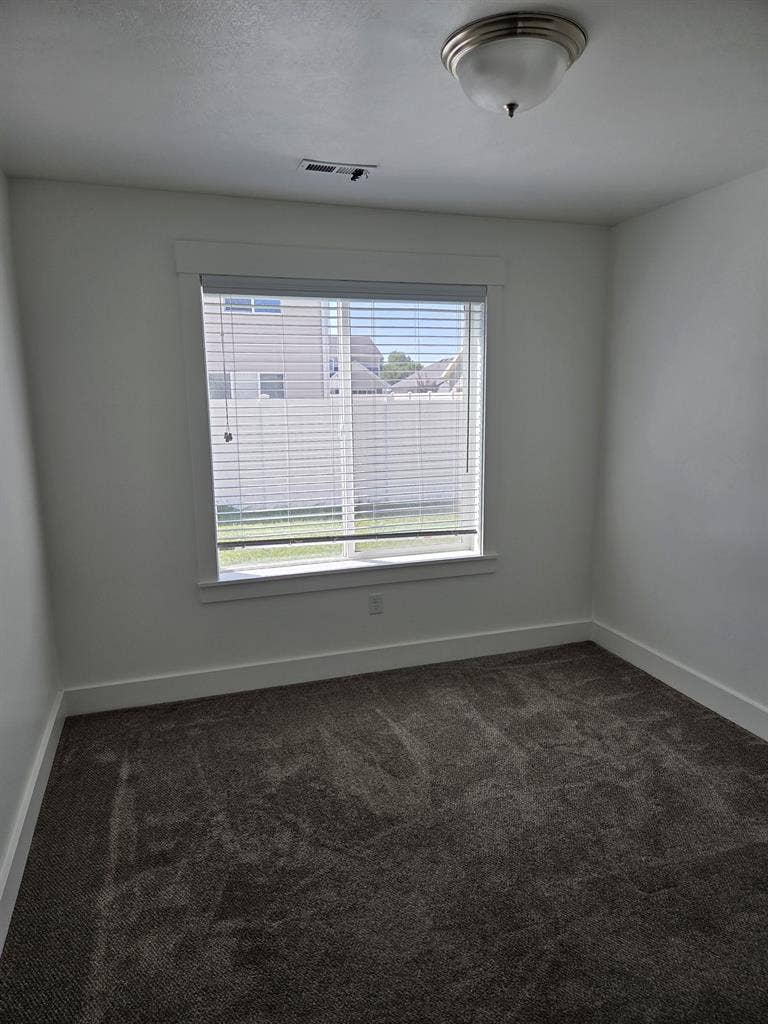 3 bedroom house looking for 1