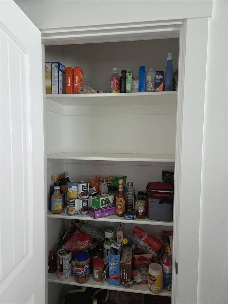 3 bedroom house looking for 1