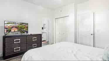 Furnished bedroom in Pembroke Pines