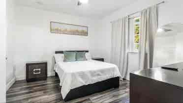 Furnished bedroom in Pembroke Pines