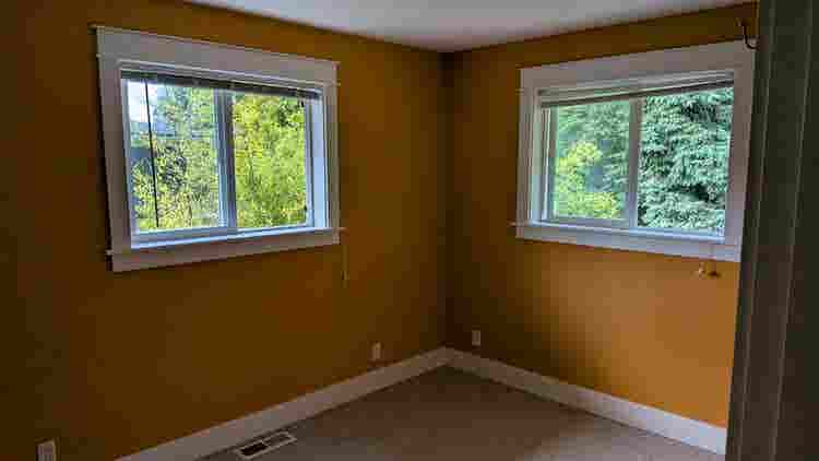 Room for rent QUIET, SAFE location