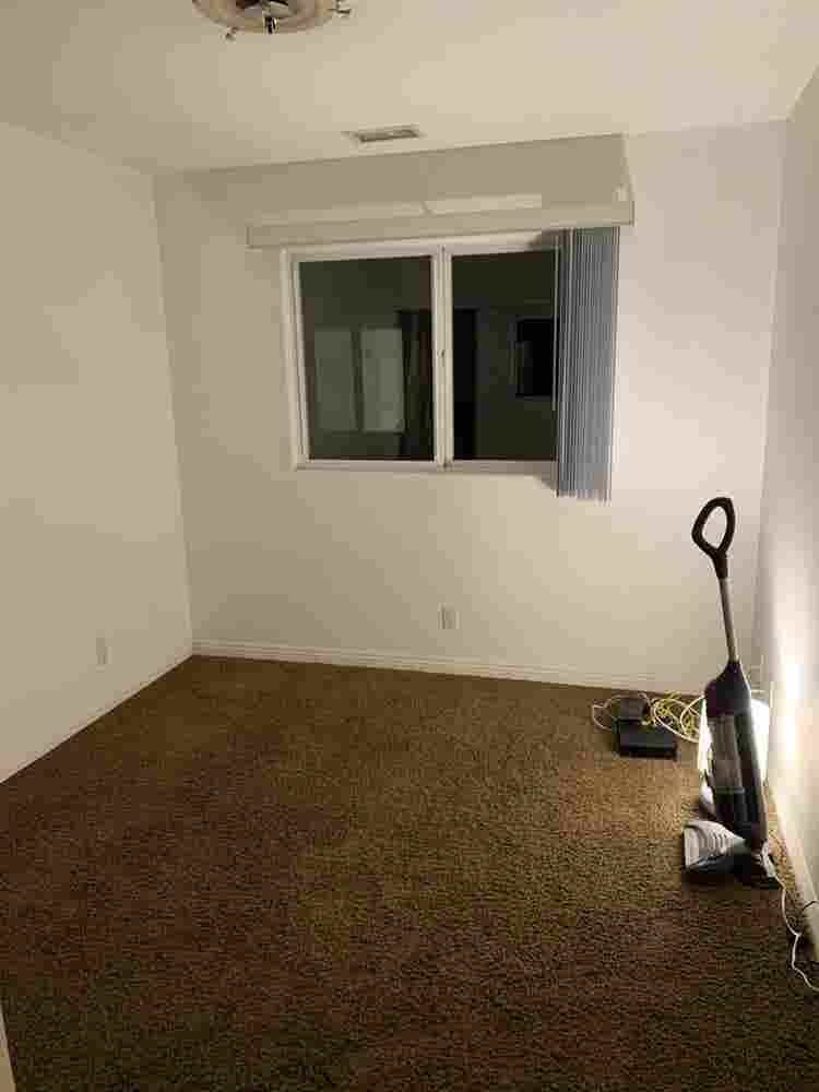 Bedroom for Rent - Newport Beach