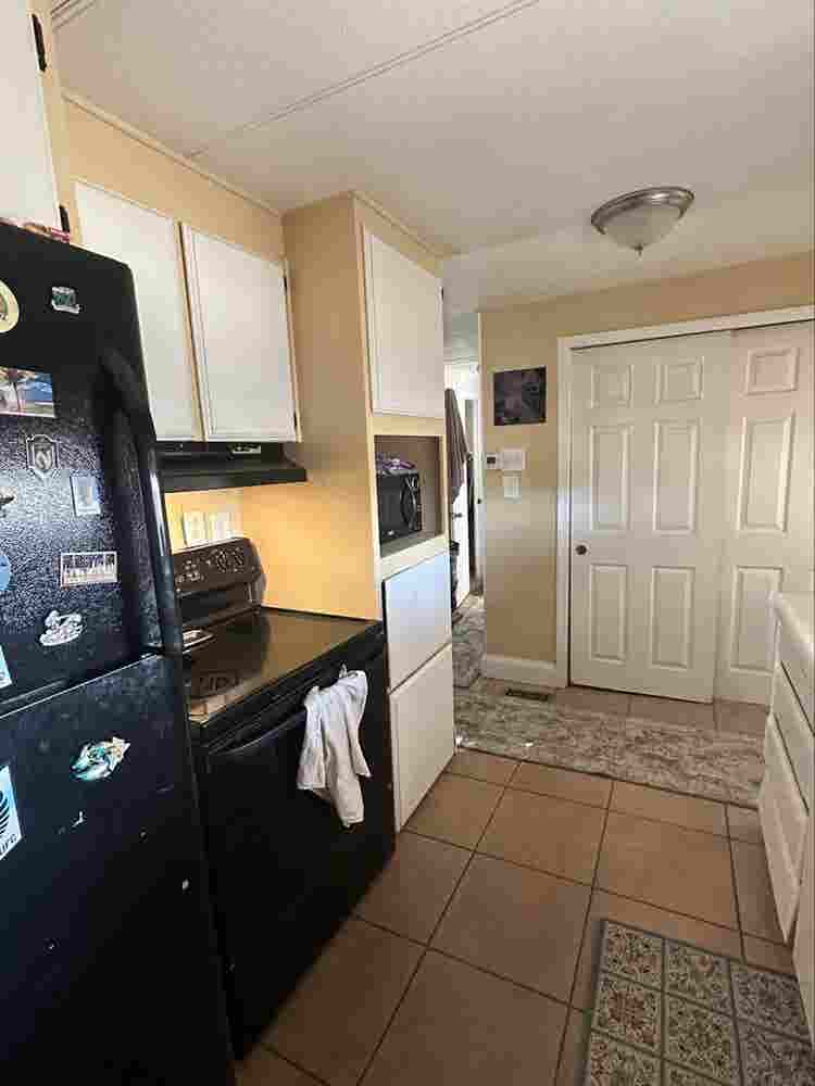 Mobile home for rent early October