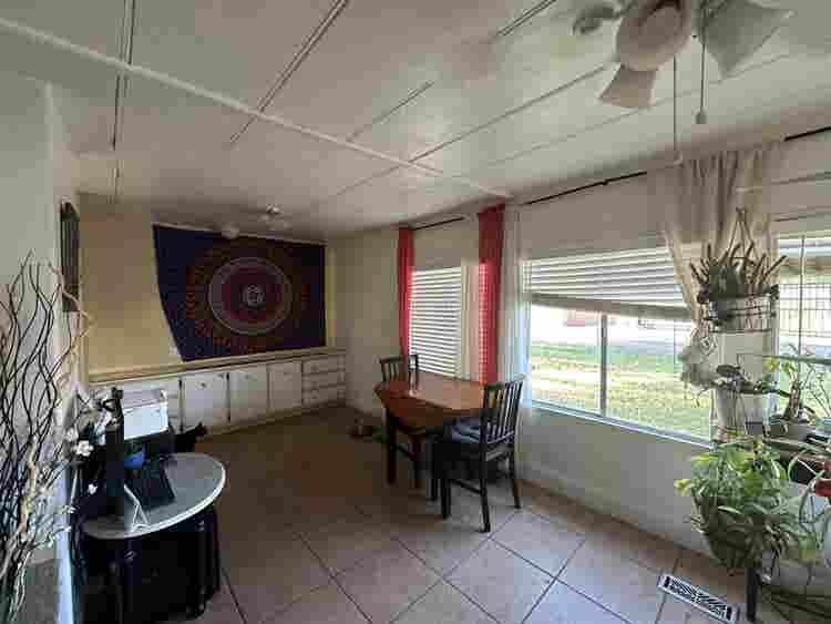 Mobile home for rent early October