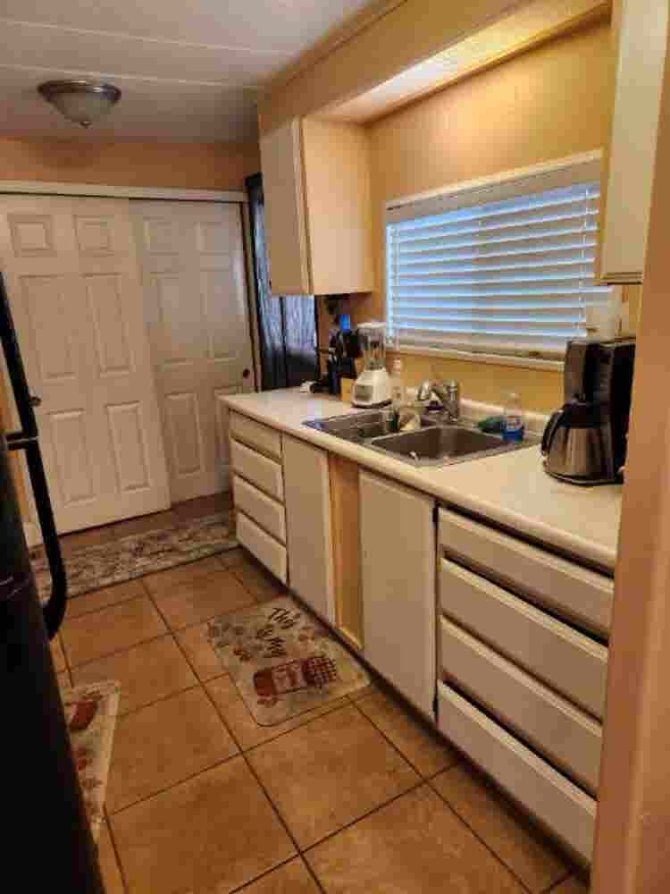 Mobile home for rent early October