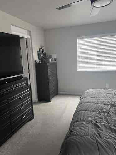 3 BHK for Rent in Thornton