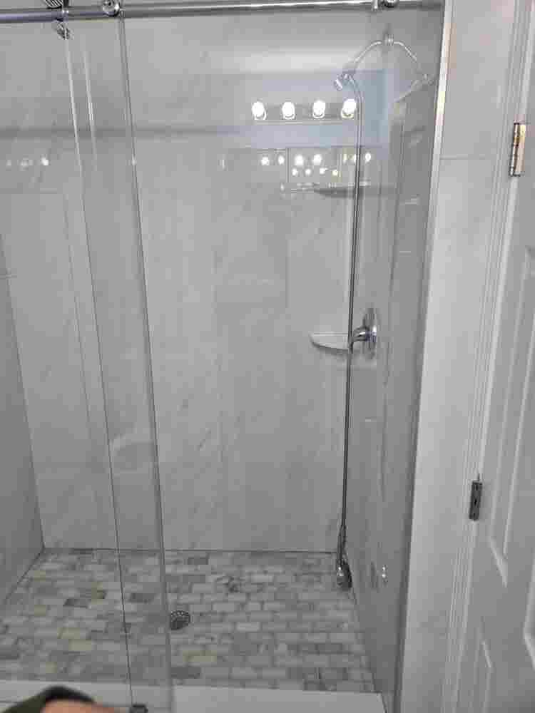 Room with Pivate Bath Arlington