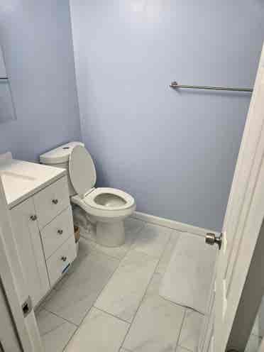 Room with Pivate Bath Arlington