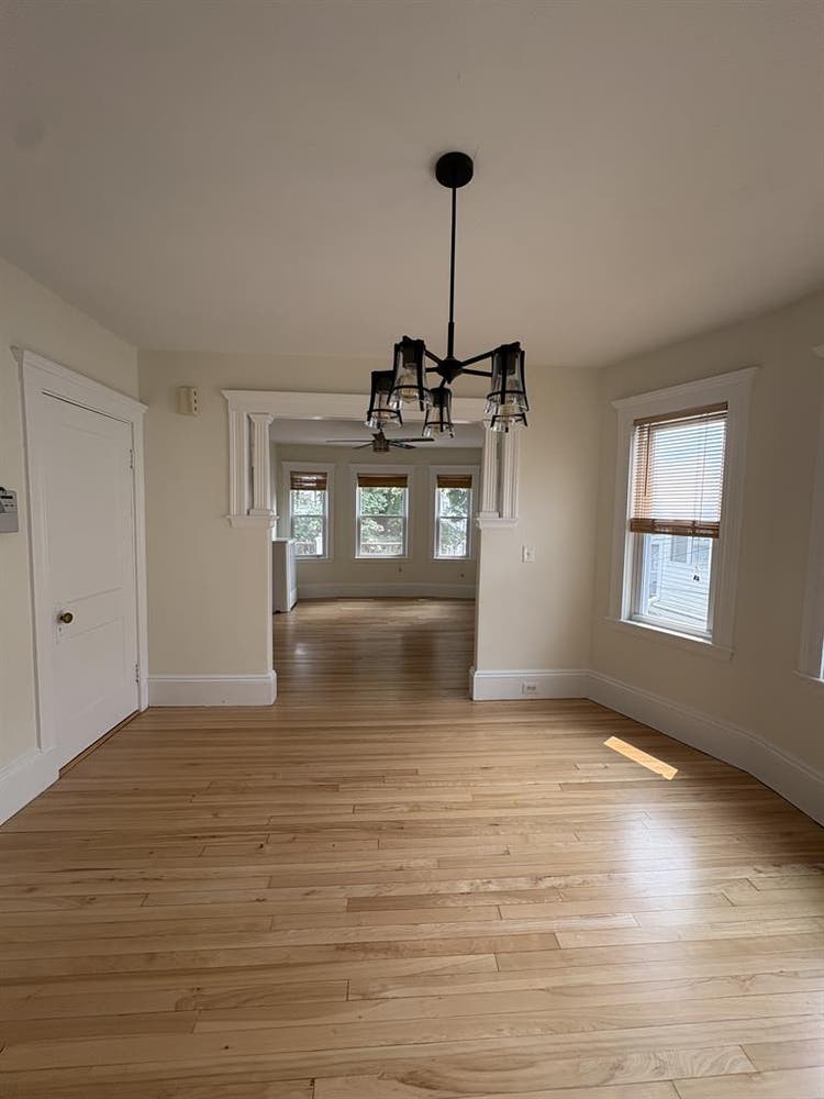 2 bedroom- walk to campus