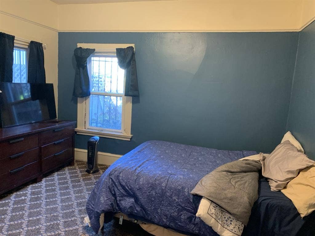 Bedroom in a quite neighborhood